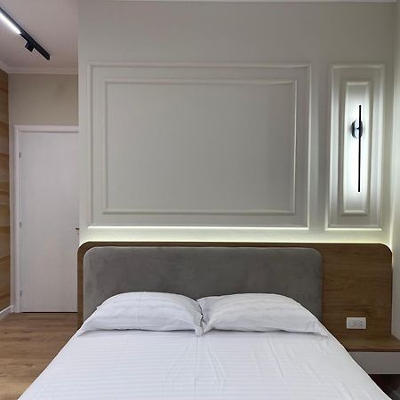 Gem In The Heart Of Tirana Apartman Kültér fotó