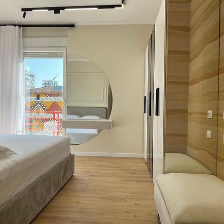 Gem In The Heart Of Tirana Apartman Kültér fotó