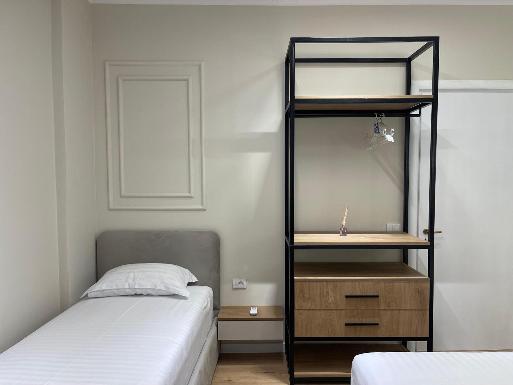 Gem In The Heart Of Tirana Apartman Kültér fotó