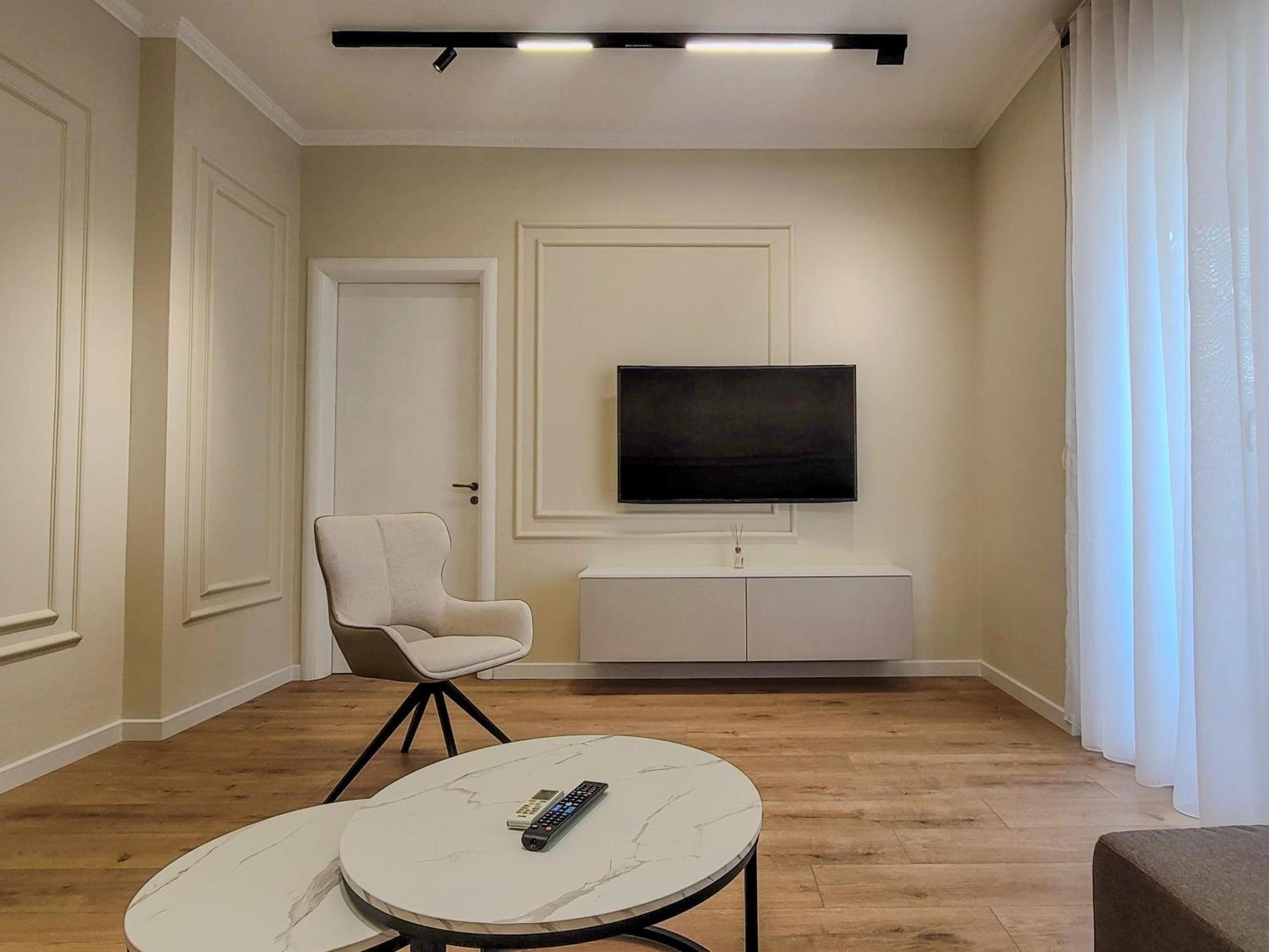 Gem In The Heart Of Tirana Apartman Kültér fotó