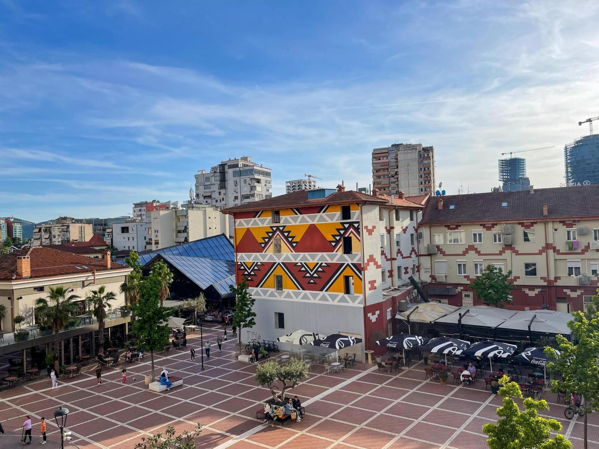 Gem In The Heart Of Tirana Apartman Kültér fotó
